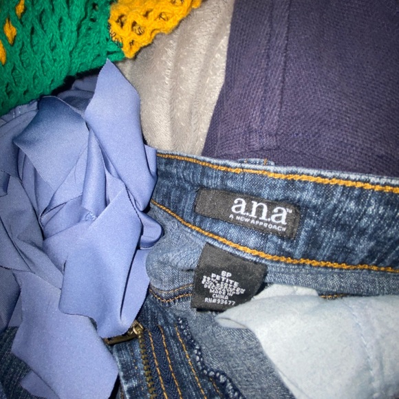 Bulk clothes - Picture 5 of 9